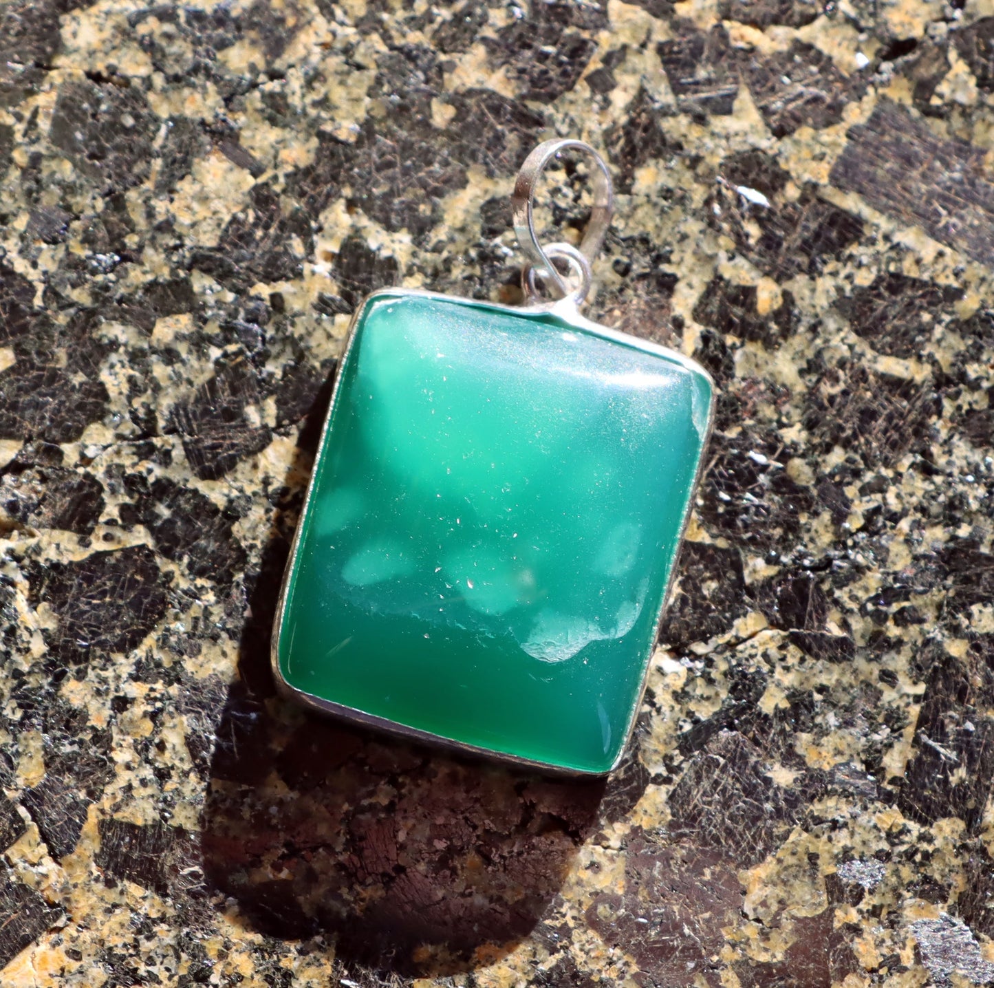 Přívěšek zelený onyx - Supreme Panthers