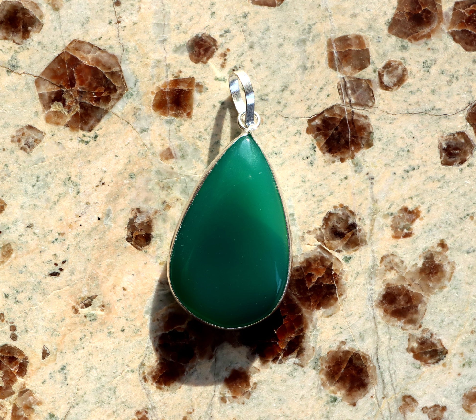 Přívěšek zelený onyx - Supreme Panthers