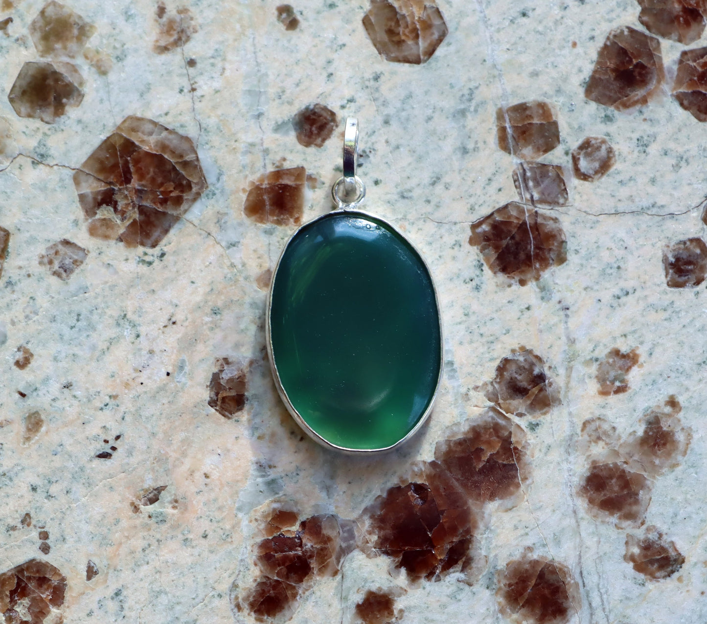 Přívěšek zelený onyx - Supreme Panthers