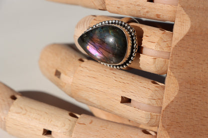 Prsten labradorit fialovorůžový - Supreme Panthers