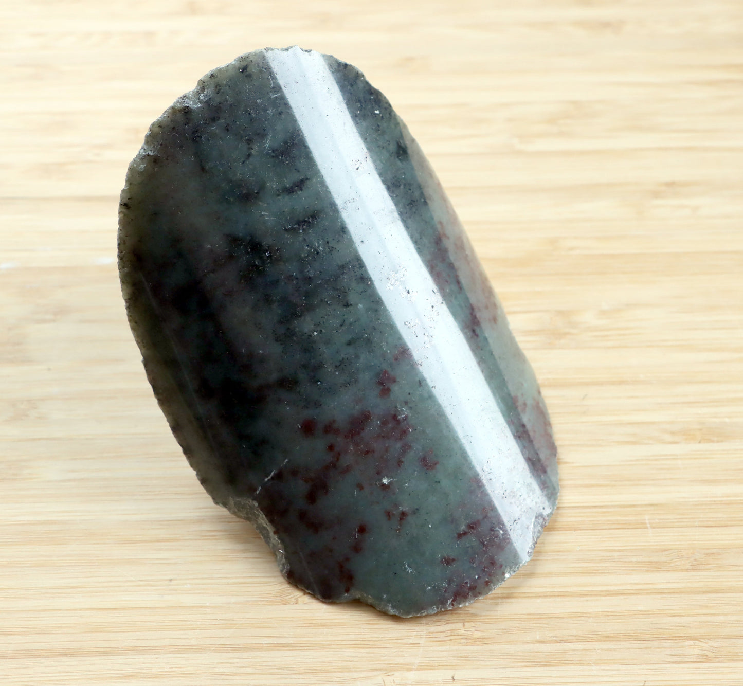 Sedýlko zelený křemen s granátem - Supreme Panthers