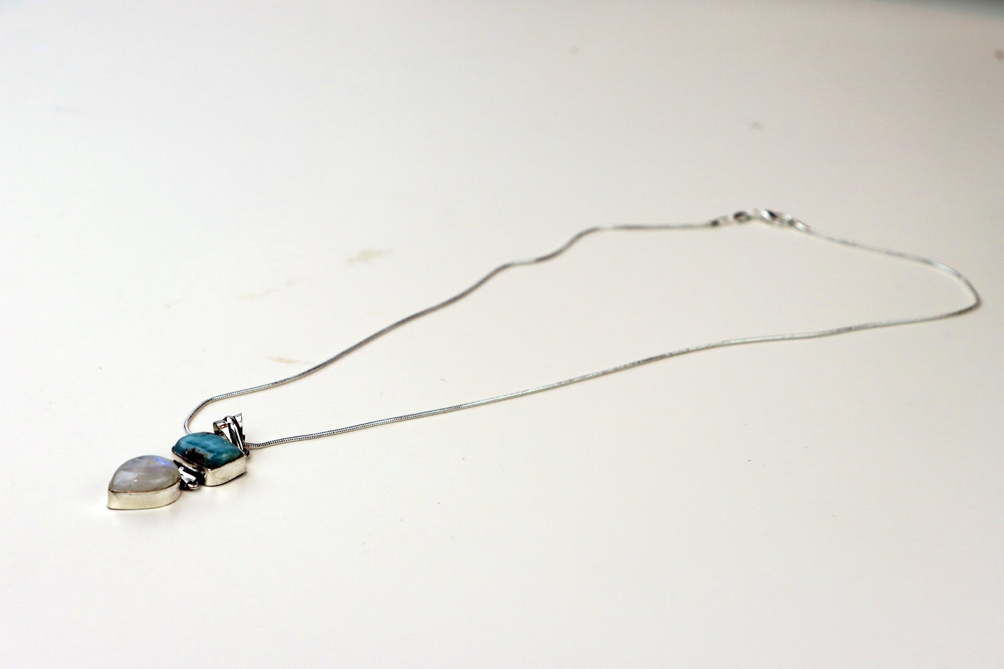 Set (řetízek, dvoudílný přívěsek) – larimar a měsíční kámen „Luna Borealis“ - Supreme Panthers