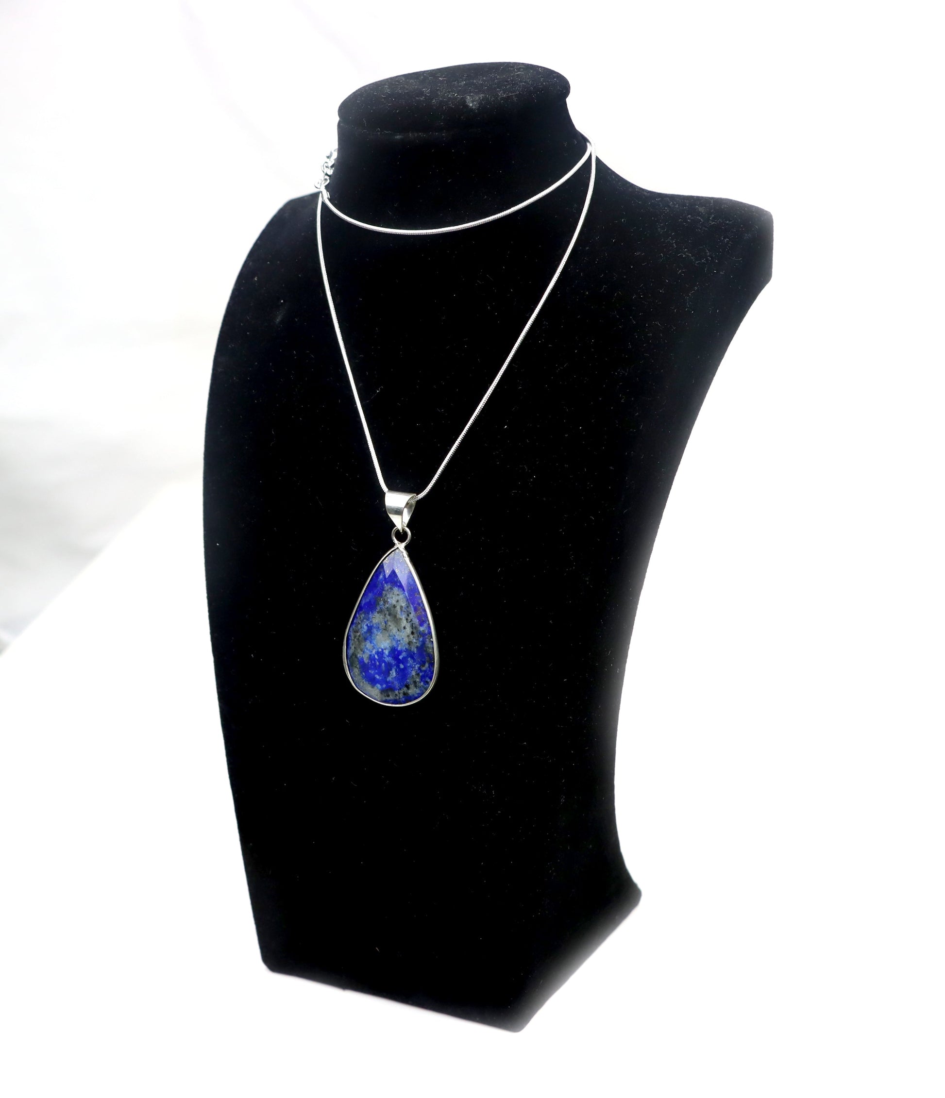 Set (řetízek, přívěsek) – fazetovaný lapis lazuli - Supreme Panthers