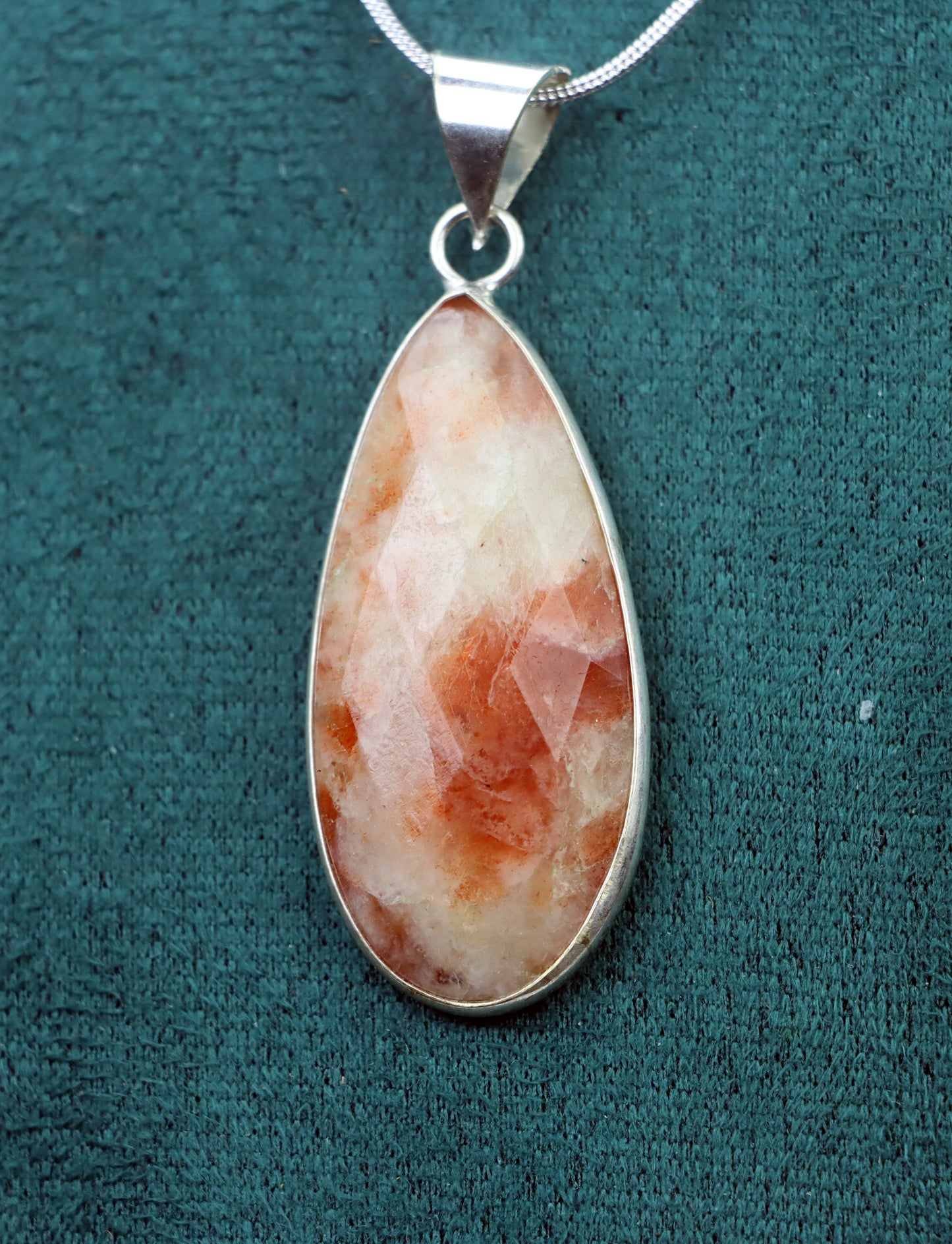 Set (řetízek, přívěsek) – fazetovaný sluneční kámen - Supreme Panthers