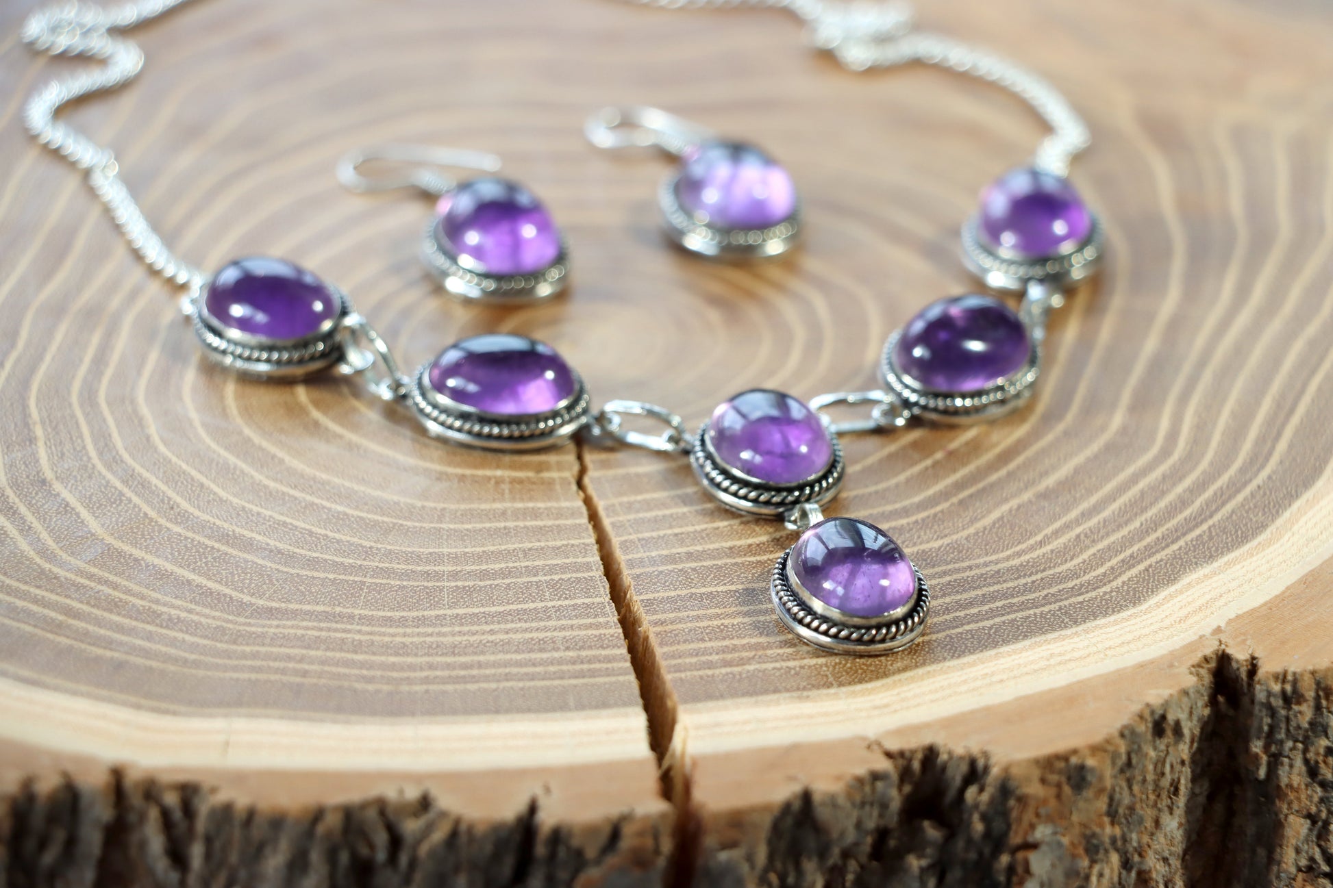 Souprava náhrdelník a náušnice s ametystem – elegance v purpurovém lesku - Supreme Panthers