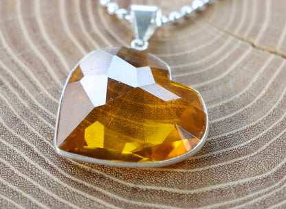 Srdce z přírodního citrínu – v teplém oranžovém odstínu - Supreme Panthers