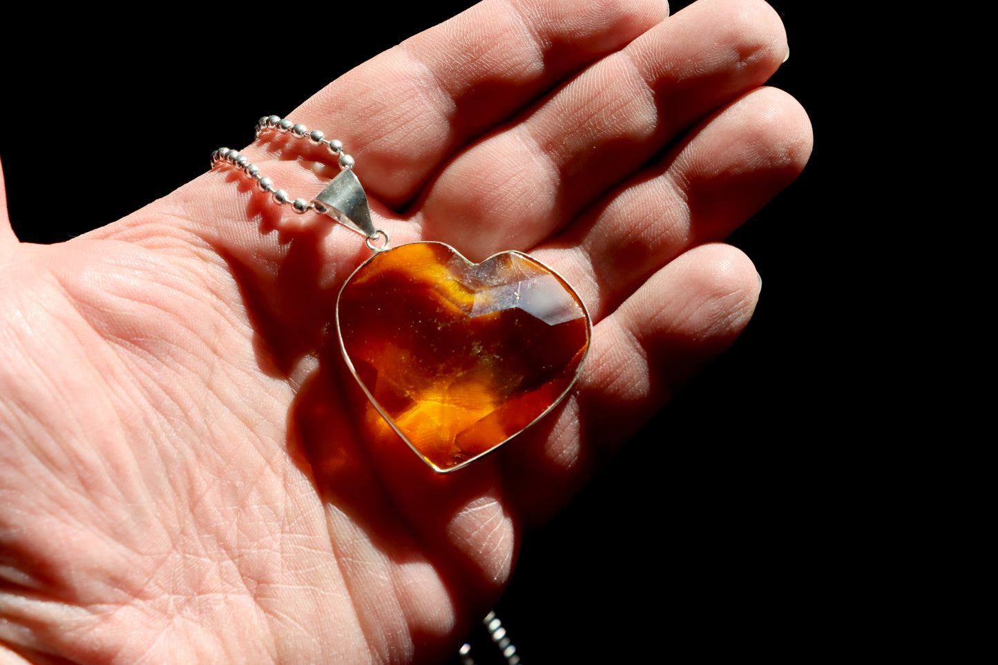 Srdce z přírodního citrínu – v teplém oranžovém odstínu - Supreme Panthers