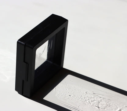 Stojan čtvercový moderní černý - Supreme Panthers