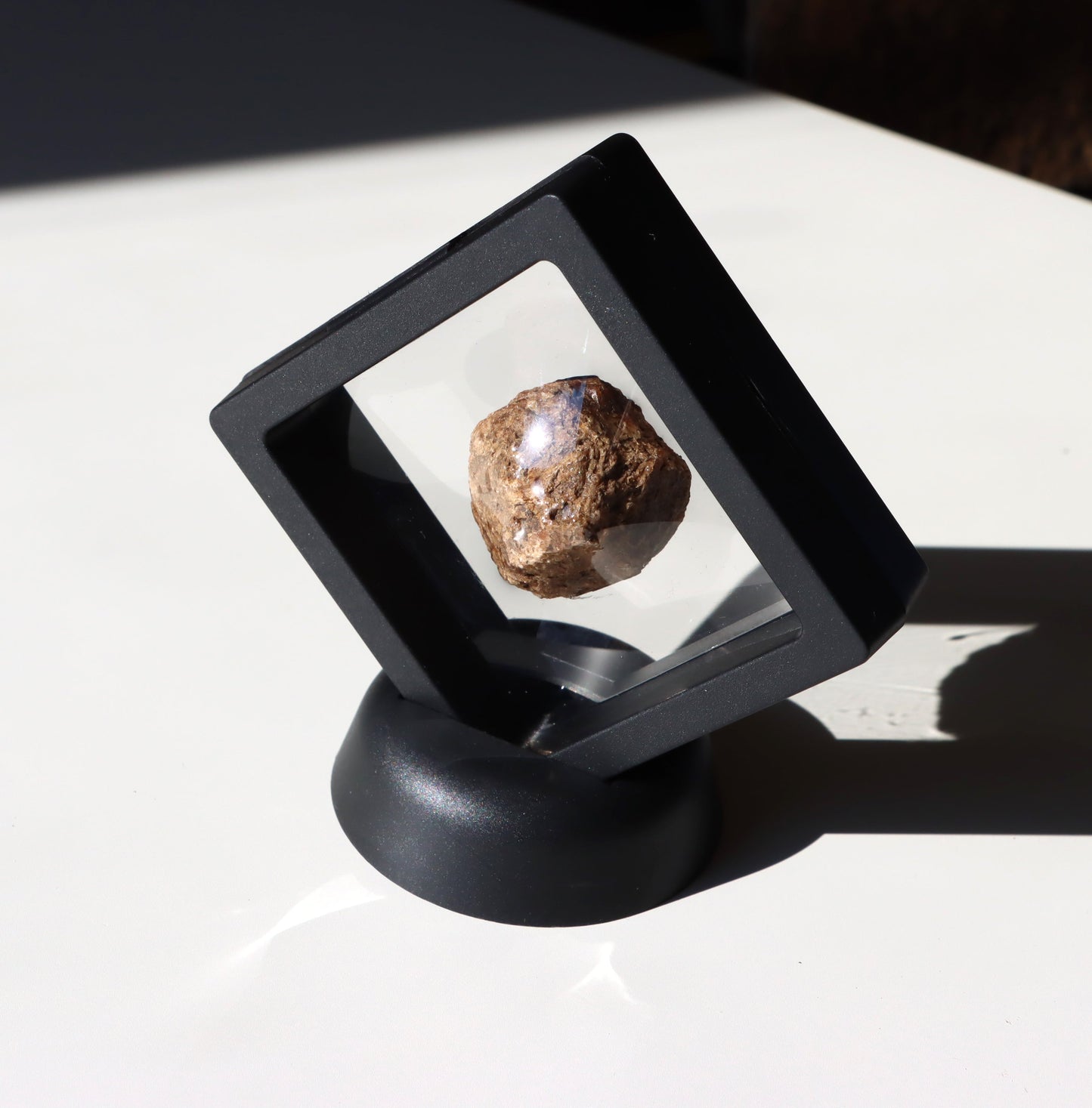 Stojan čtvercový moderní černý - Supreme Panthers