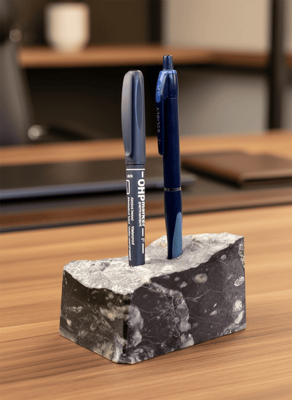 Stojánek na tužky z vápence s drsnatými korály - Supreme Panthers