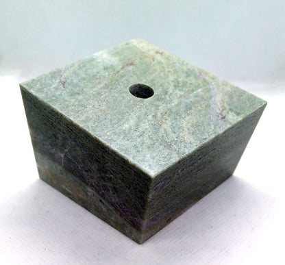 Stojánek na tužky ze zeleného mramoru - Supreme Panthers