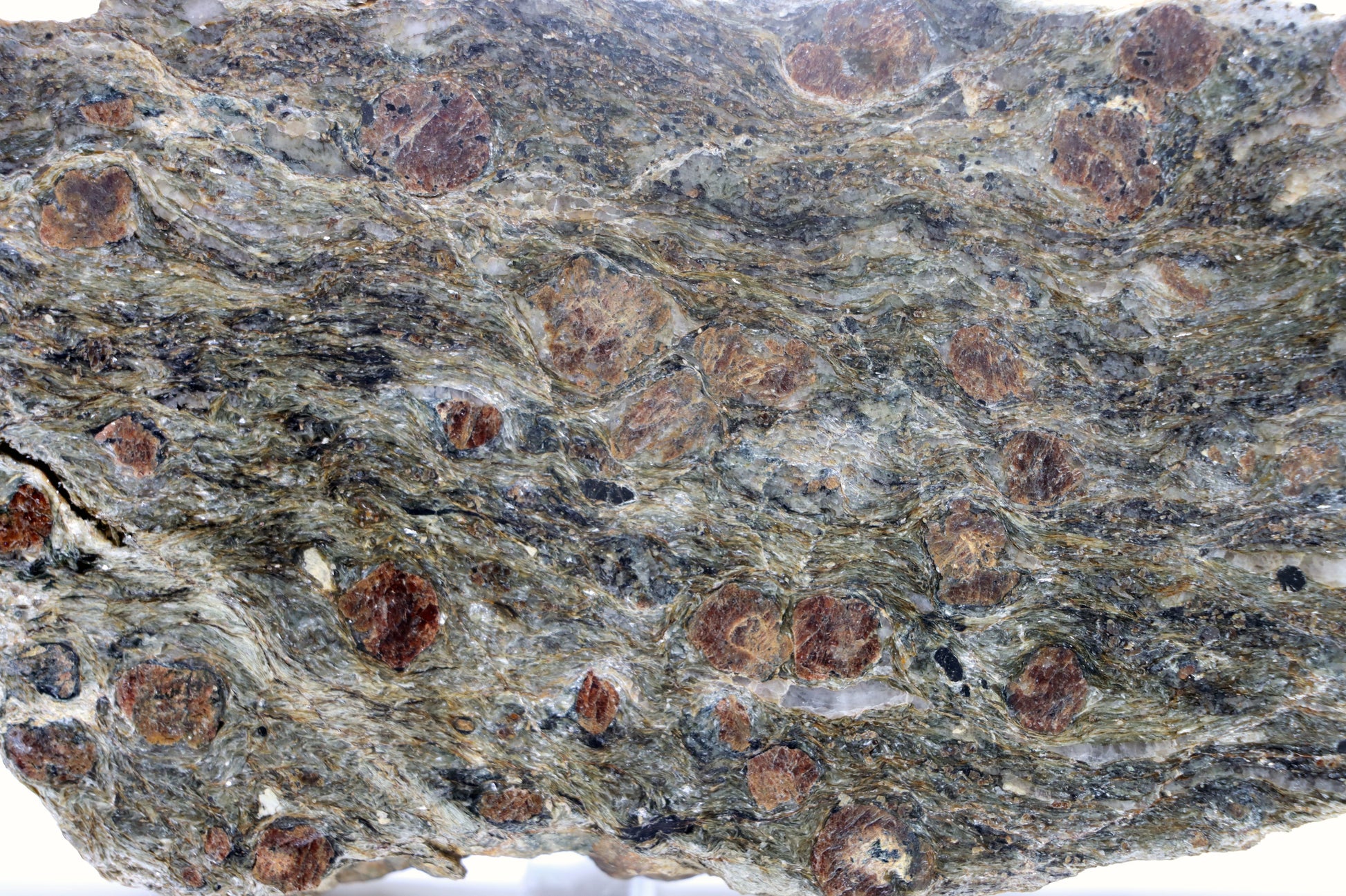 Svojanovit s almandinem leštěný - Supreme Panthers