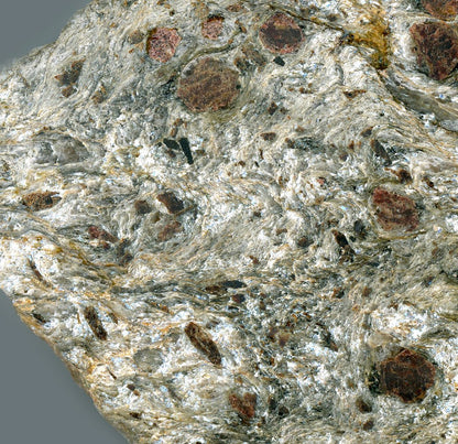 Svojanovit se staurolitem a kyanitem - Supreme Panthers