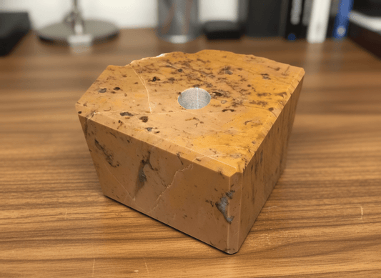 Těžítko z oranžového hlíznatého vápence - Supreme Panthers