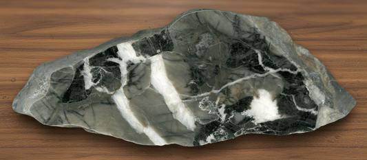 Vápenec s kalcitovými žilami - Supreme Panthers