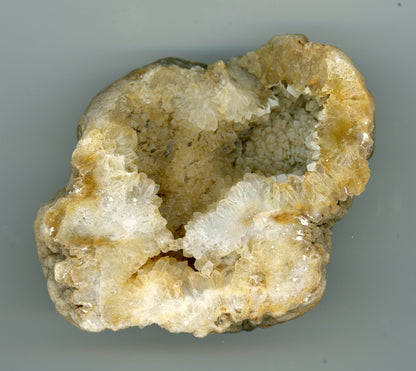 Křišťálová geoda s perimorfózou křemene po kalcitu s kašolongem - Supreme Panthers