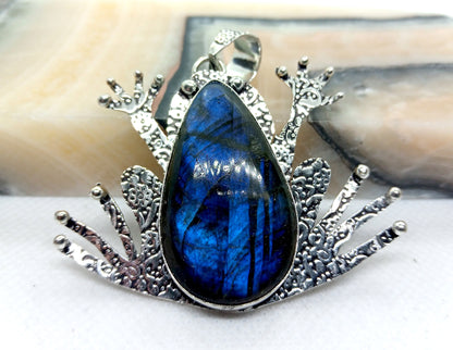 Přívěšek labradorit žába - Supreme Panthers