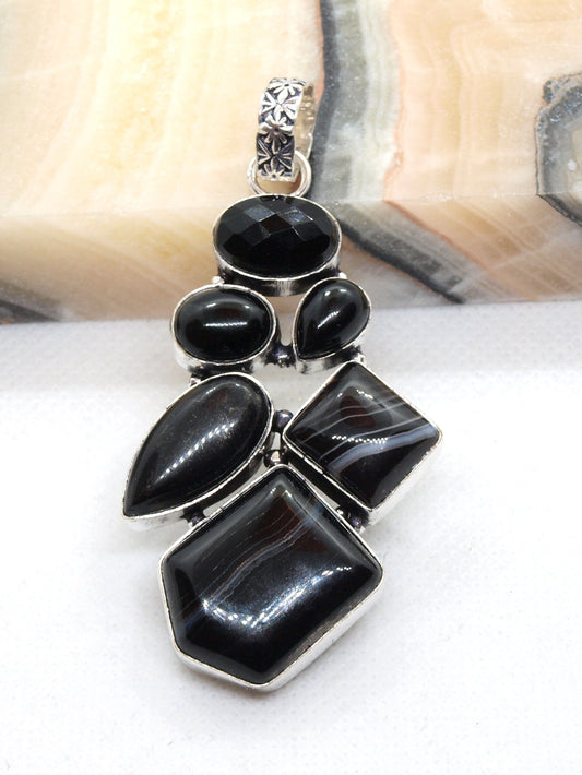 Přívěšek onyx - Supreme Panthers