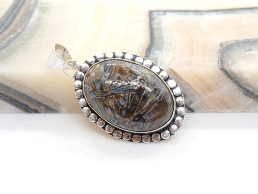 Přívěšek opalizované větvičky - Supreme Panthers