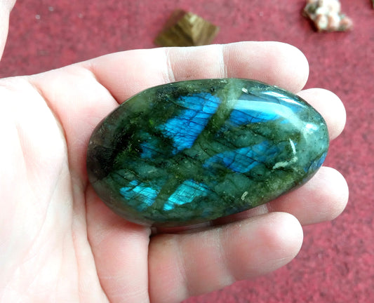 Valounek labradorit - Supreme Panthers